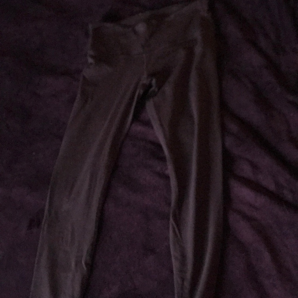 Burgundy lulu 7/8 leggings